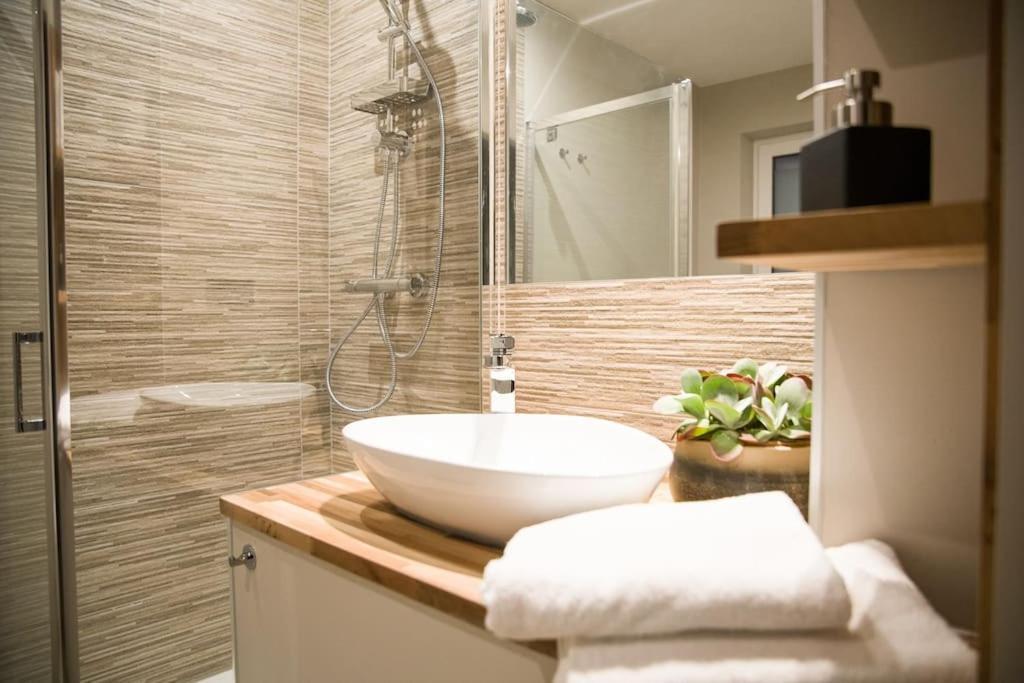 Buenas Noches Villa Standing Piscine & Wellness Boncelles Buitenkant foto